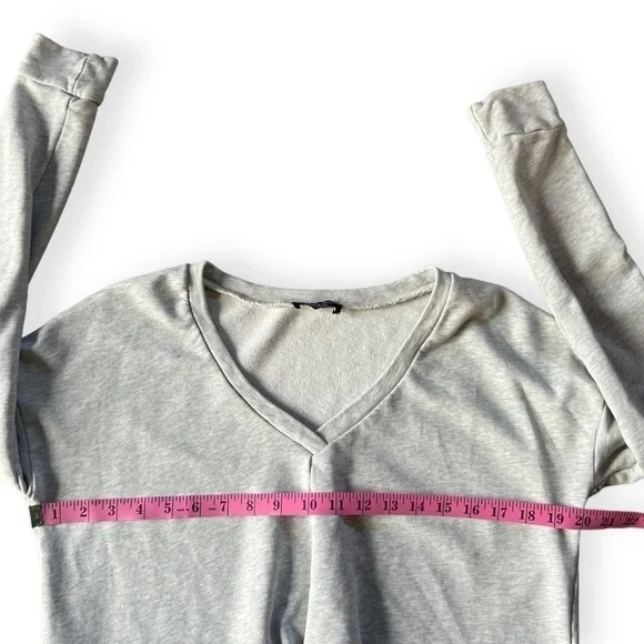 Adeline Women’s Cropped Grey Sweatshirt, Large - Picture 5 of 7